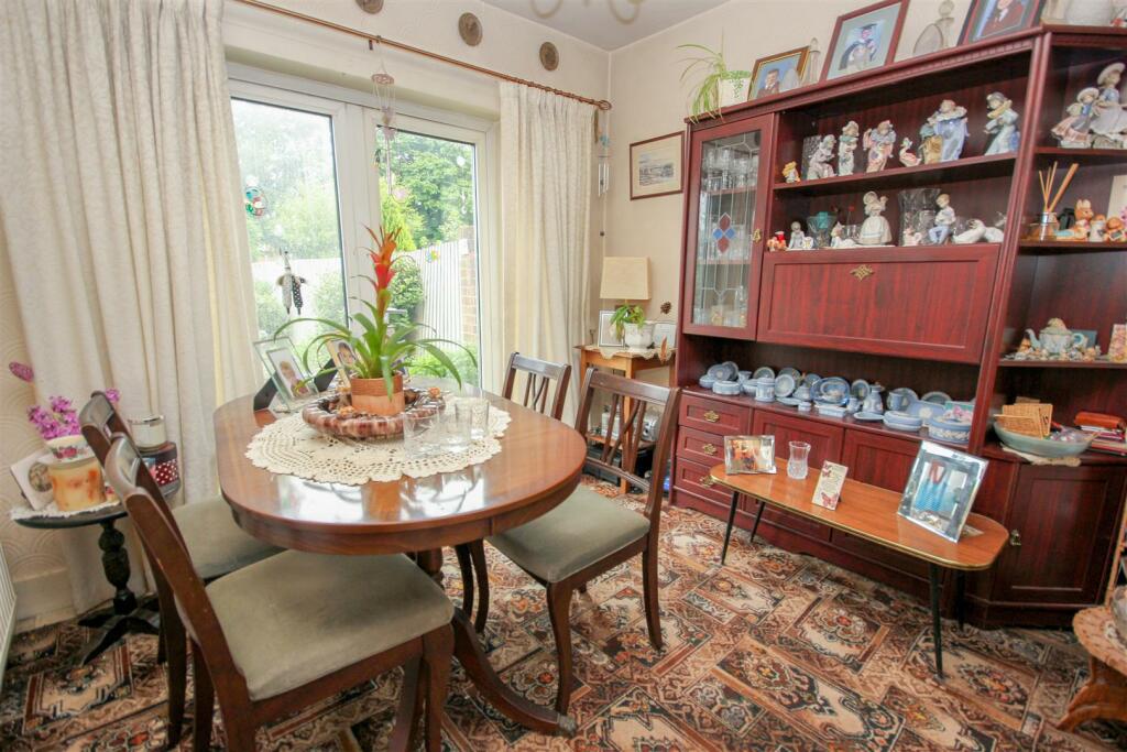Dining Room.jpg