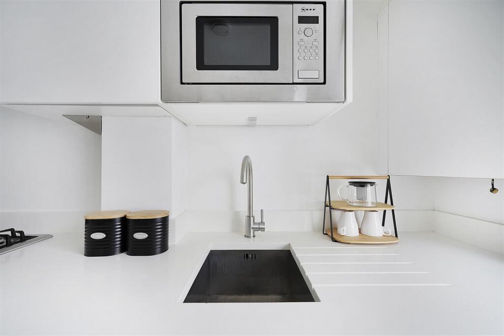 Kitchen (Lifestyle).jpg