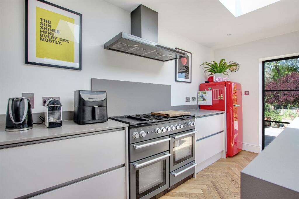 Kitchen Detail.jpg