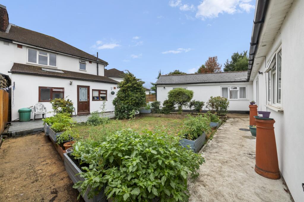 Photo 13