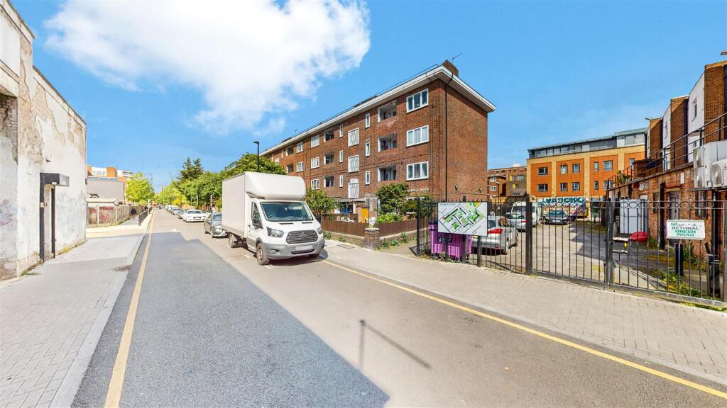 Flat 42, Thornaby House - NaUsMckwqxj6f6YExJPx.jpg