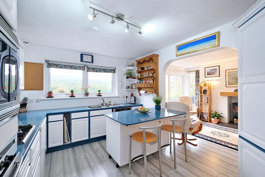 Kitchen/Sitting Room