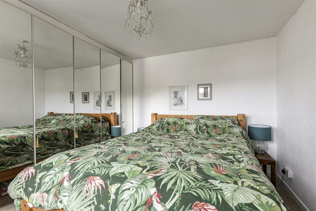 1 Whitefield Avenue Newtown 24.JPG