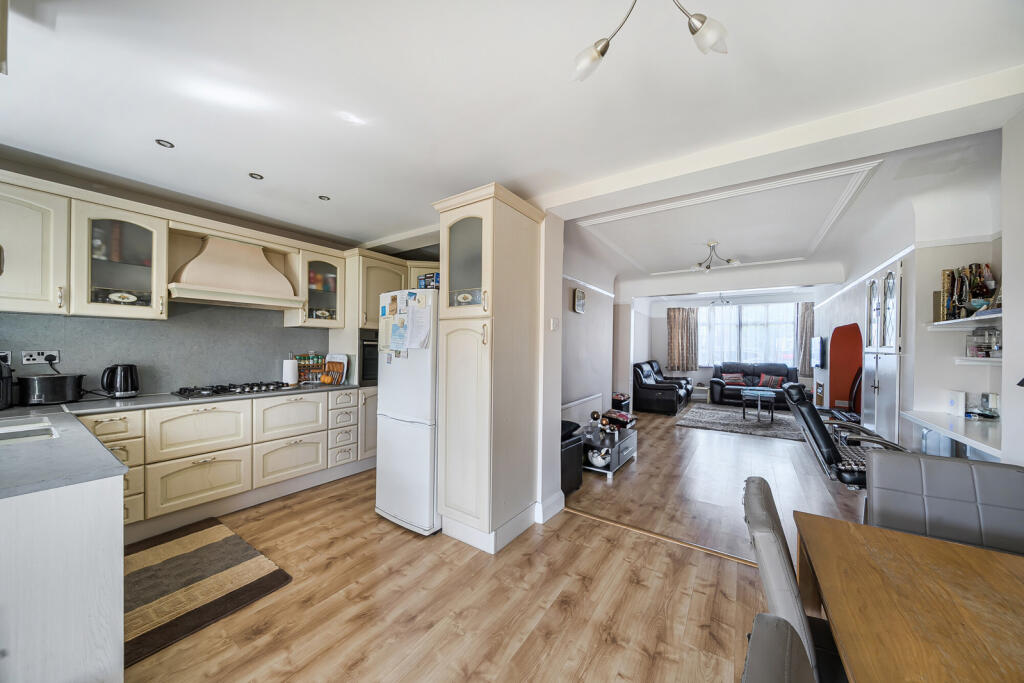 1345604-15-68b999...