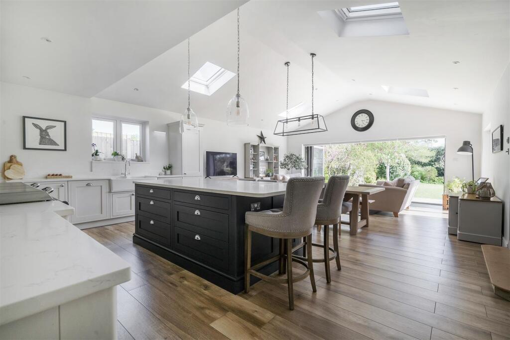 Kitchen/Living/Dining