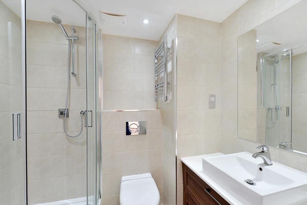 603-Chelsea-Clois...