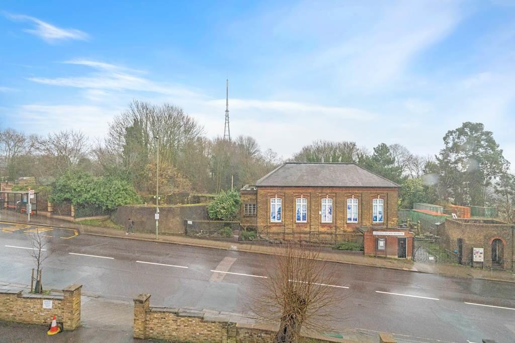 14-25f681983 - HG...