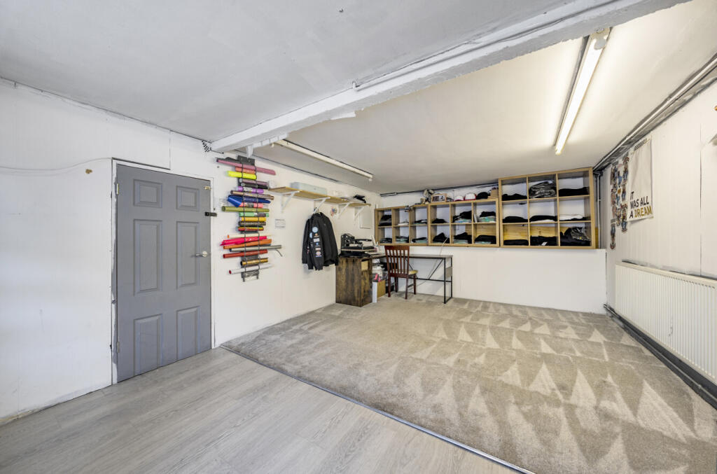 1362412-11-68e56a...