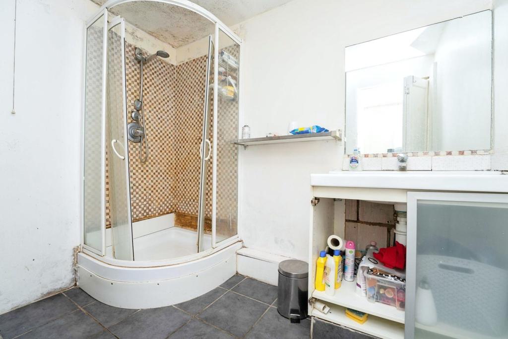 Downstairs Shower