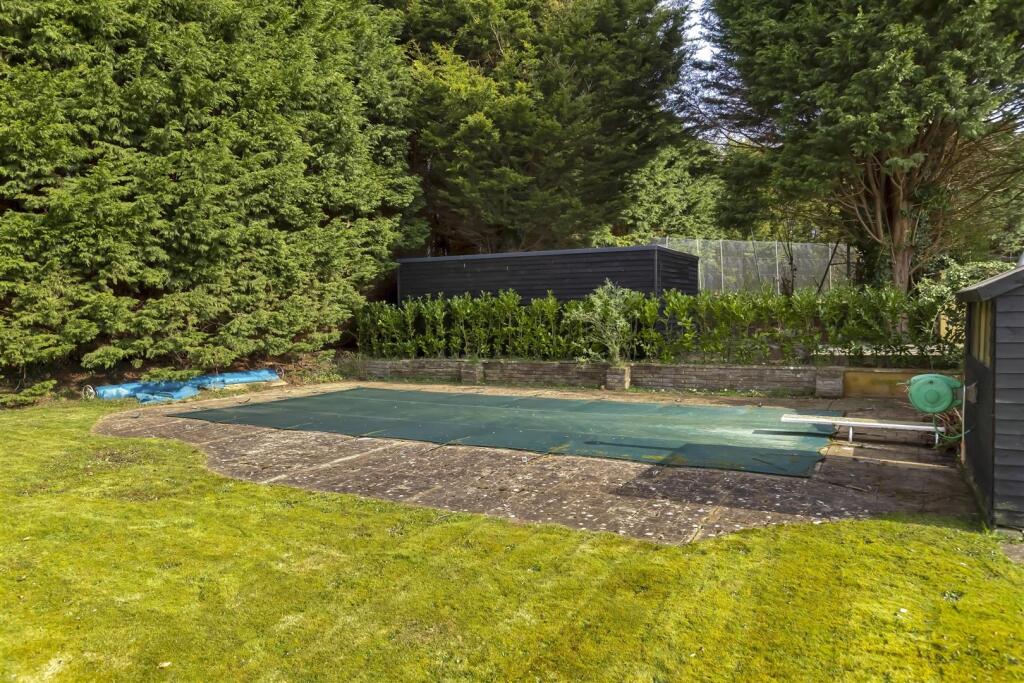 For Sale by Aspire Residential | London Road
