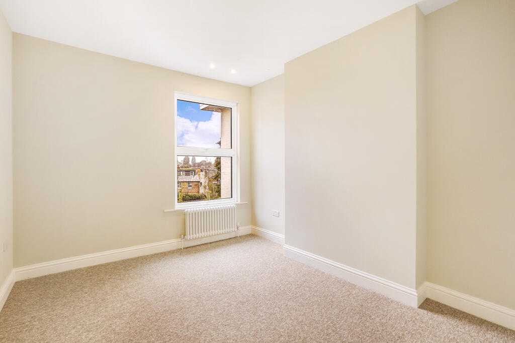 Flat 3, 165 St. Marg