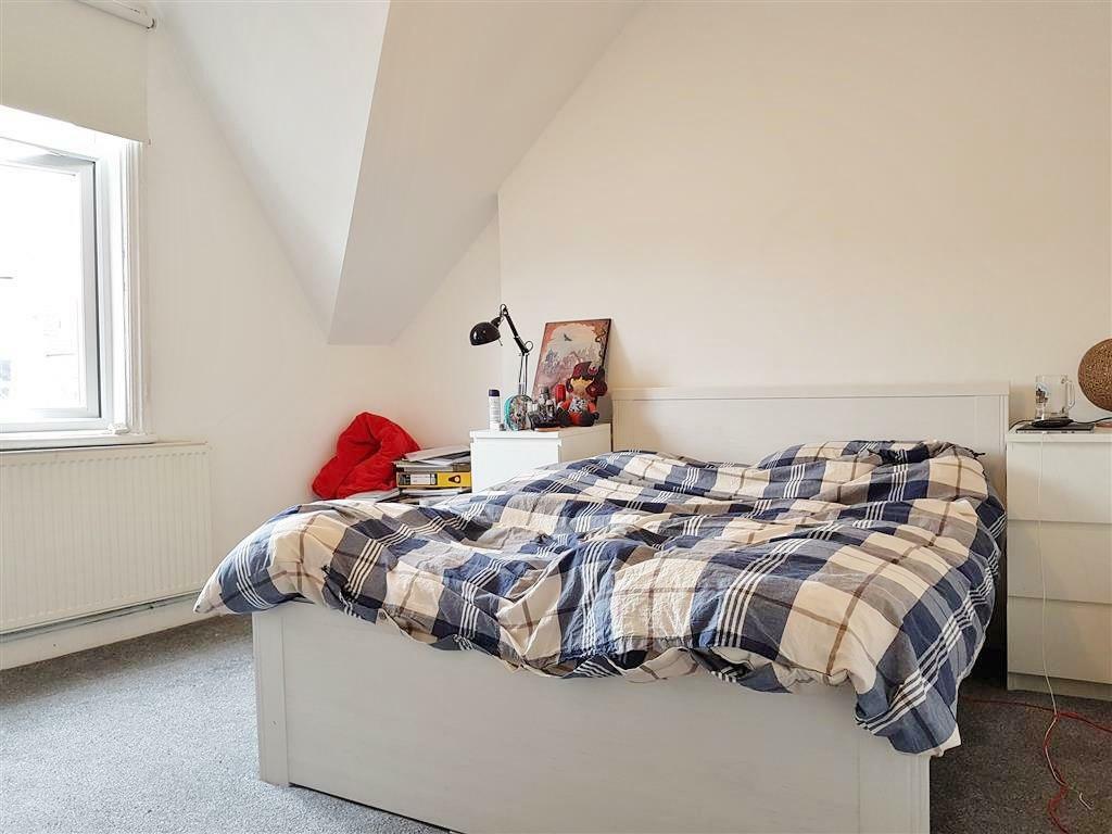 Bed 1 with Double Glazed Windows