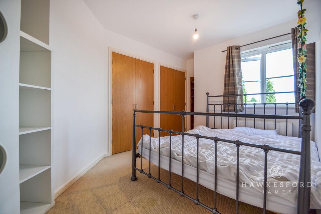 Great Easthall Way, Sittingbourne - Bedroom 1