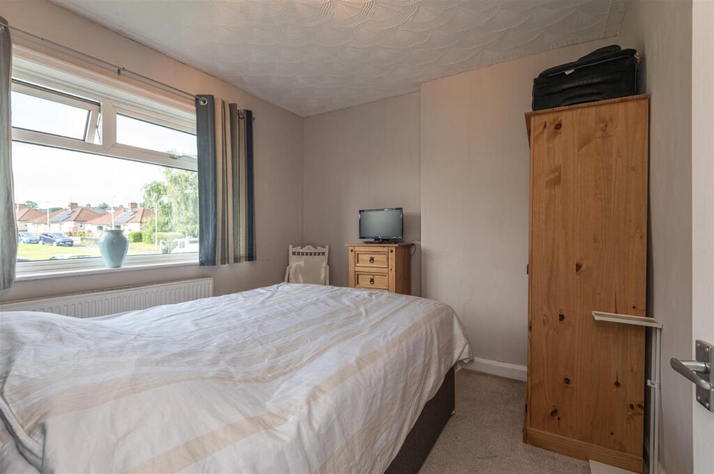 32 - 50 Pollitt Ave HX6 1LE.jpg