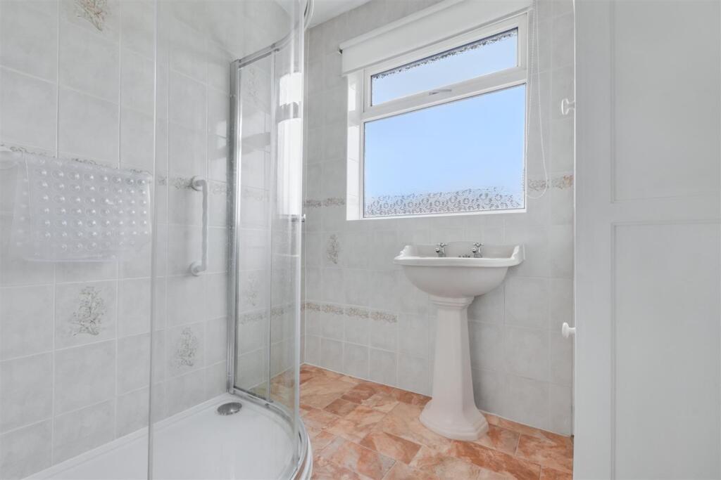 Shower Room.jpeg