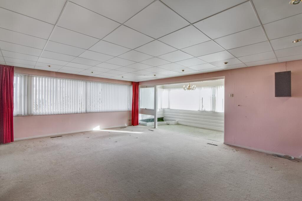 53 The Bowls, Chigwell, Essex, IG7 6ND