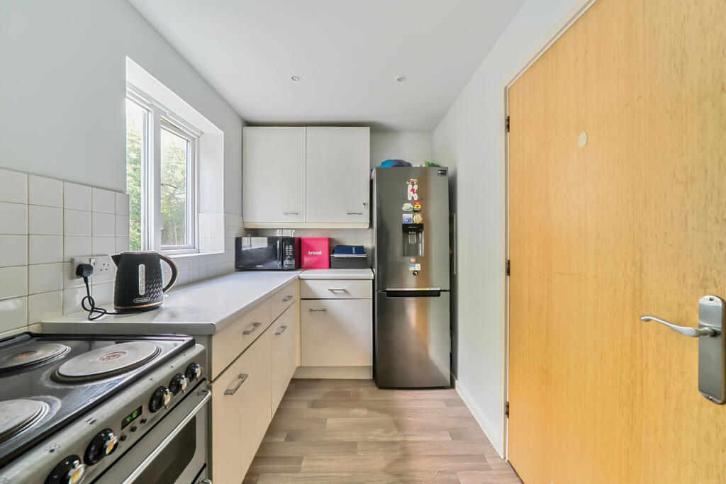 1301186-8-6838227...