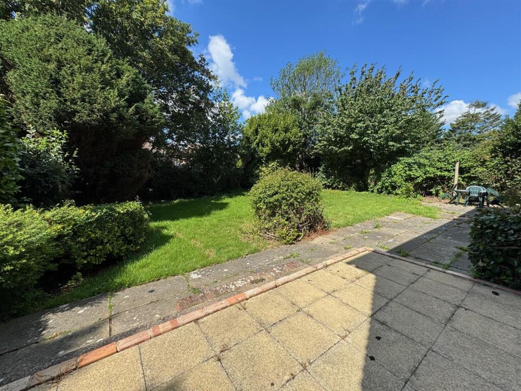 Garden 1.jpg