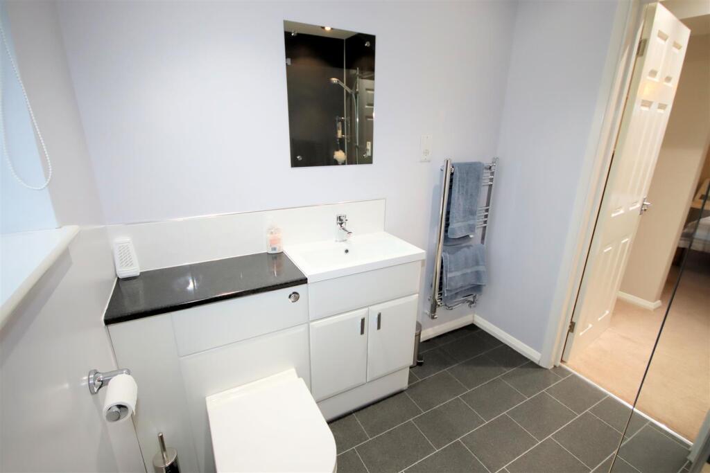 View of En-suite Shower Room 2