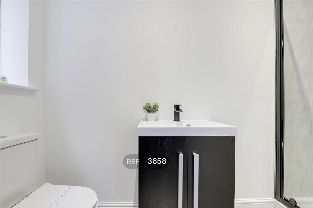 En suite bathroom