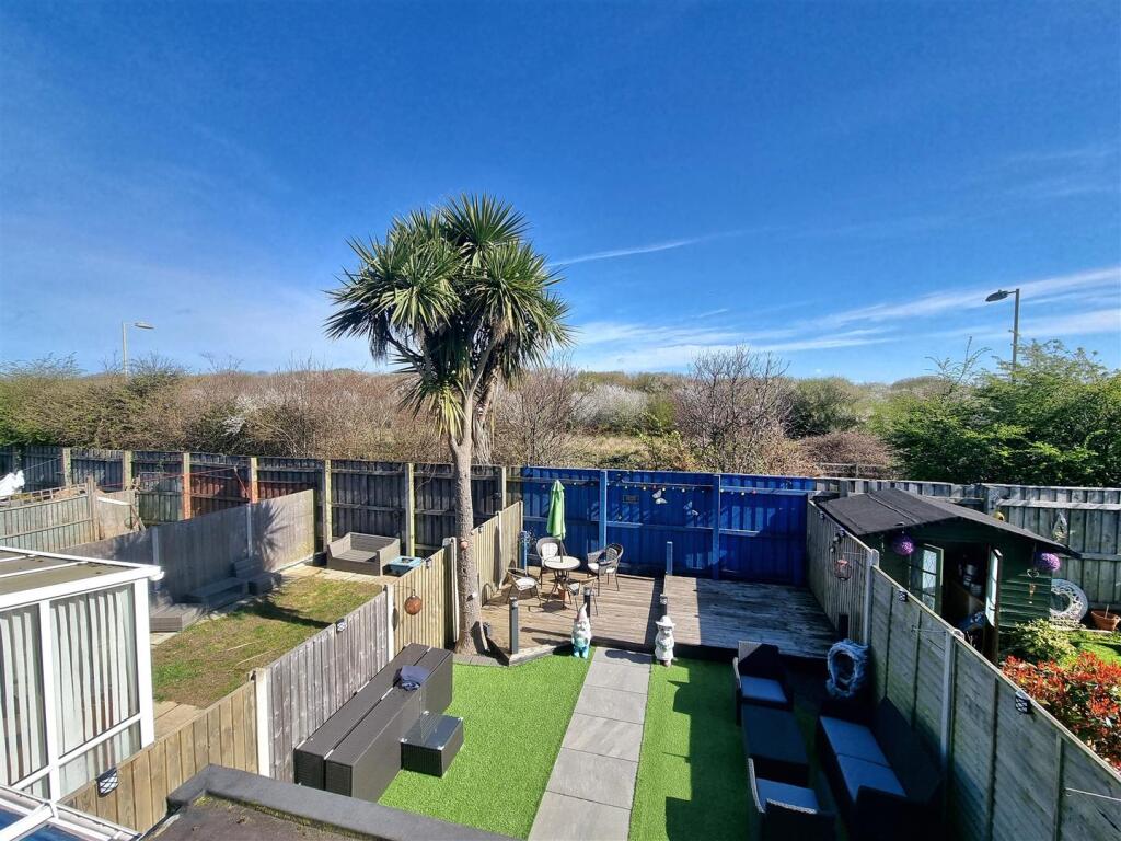 Views To Alver Valley