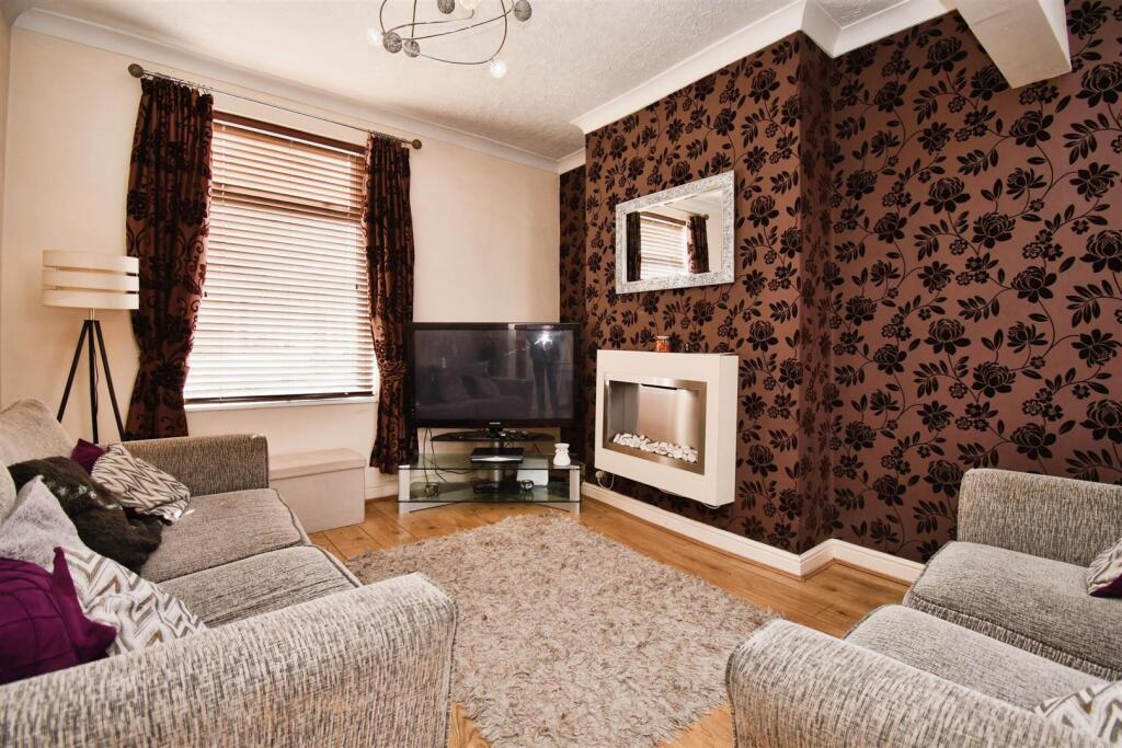 Through Lounge/Dining Room