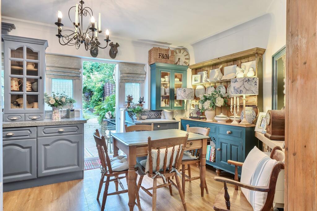 Kitchen / Dining Room