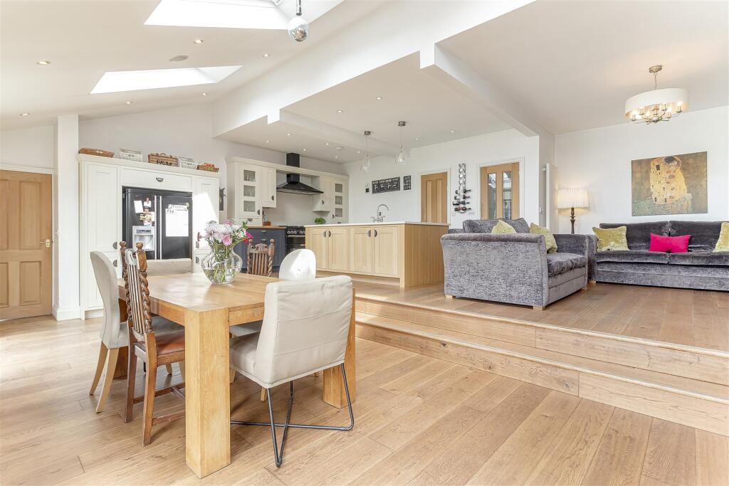 Living Dining Kitchen - E.jpg