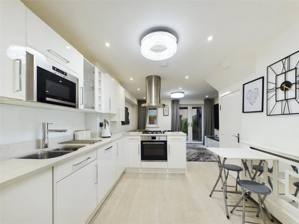 Kitchen/Living Area