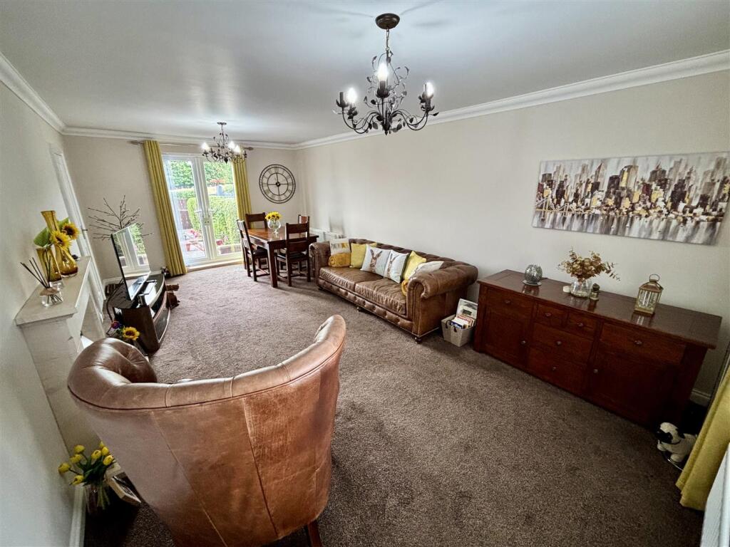 Open Plan Living and Dining Room