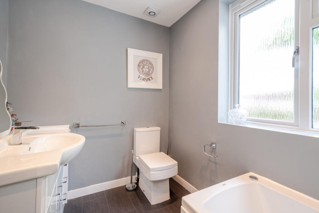 18-6819f09fb9d70-...