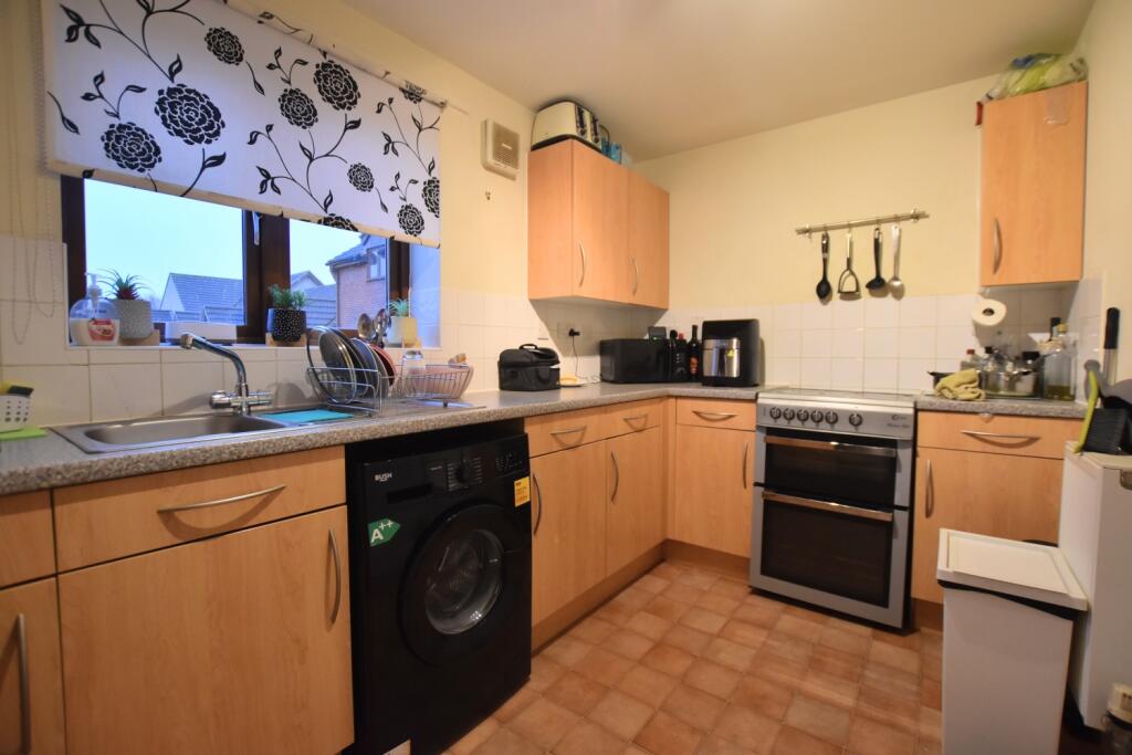 61 Laxfield kitchen