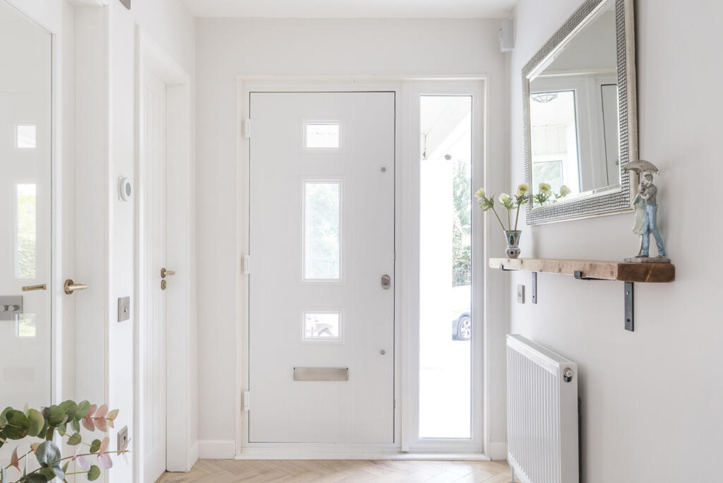 1312294-14-685bff...