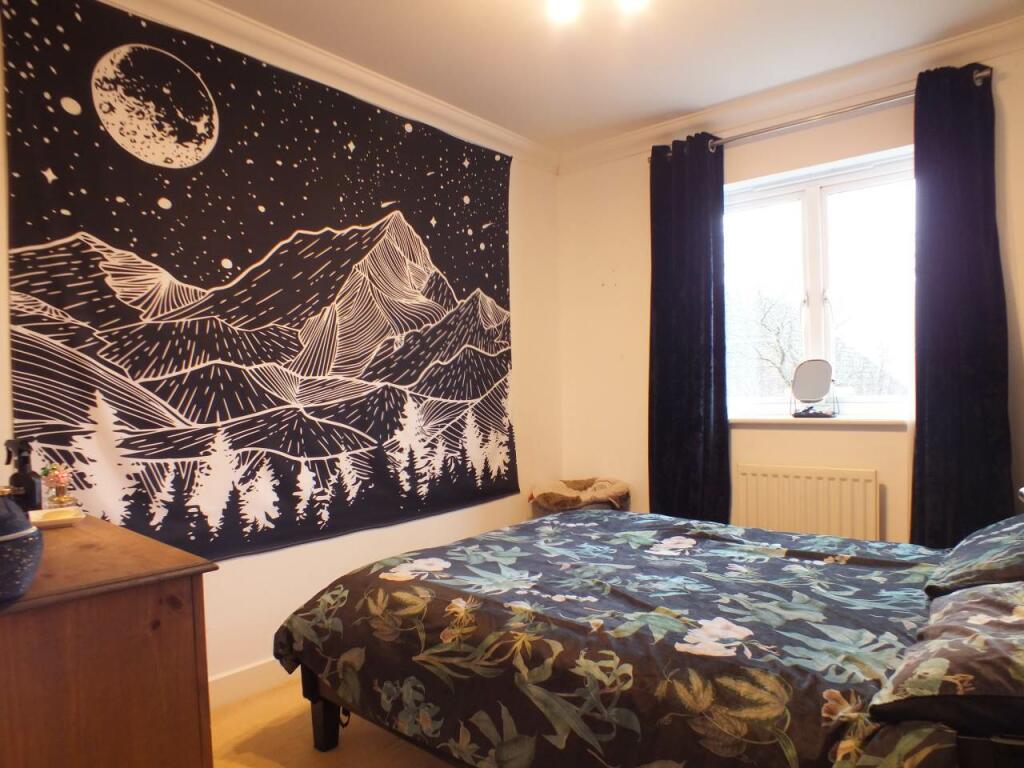 Rear double bedroom