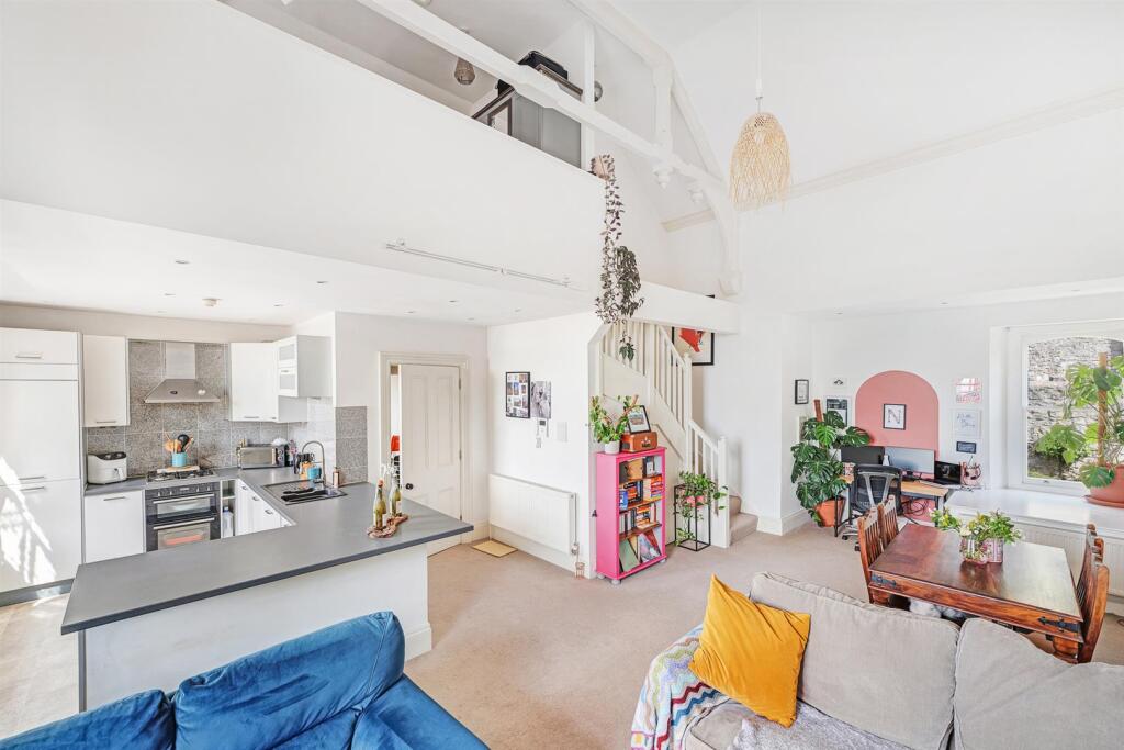 Open Plan Kitchen/Living/Diner