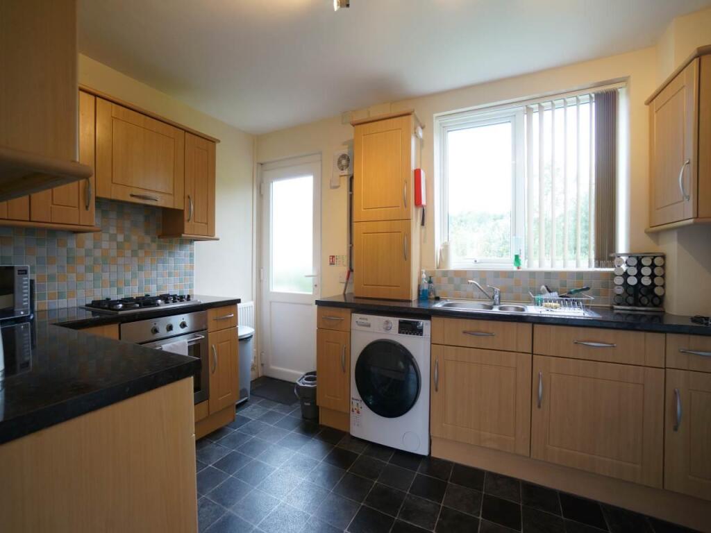 Kitchen 1.1.JPG