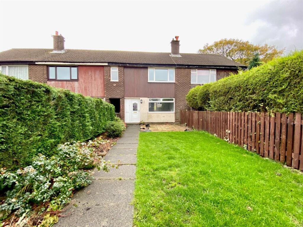 Bramleys Estate Agents - Greave House Drive - Ludd