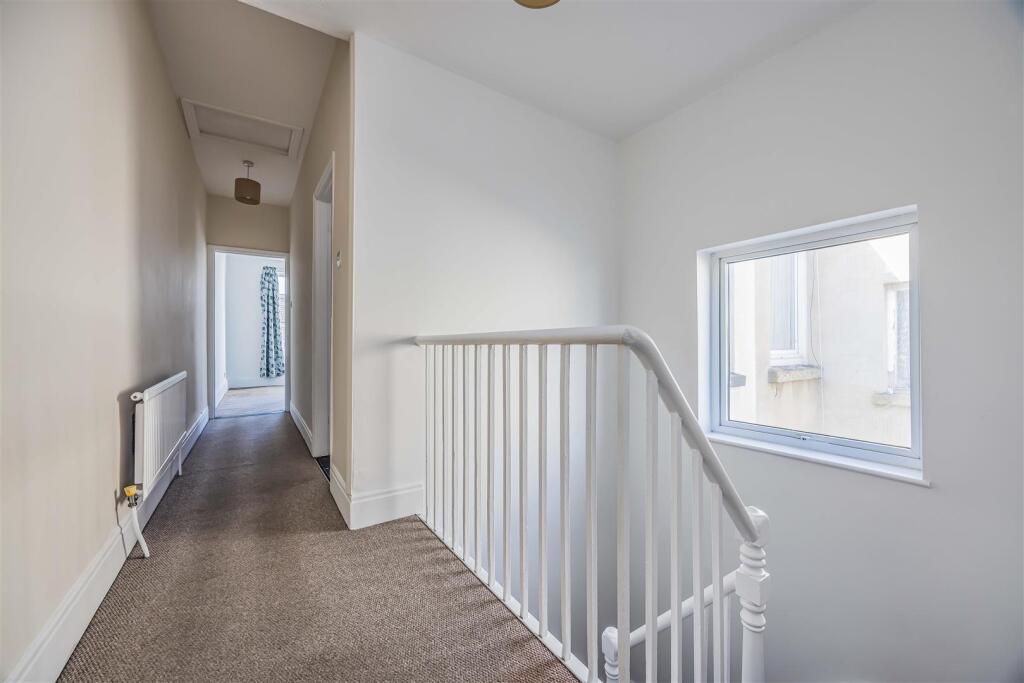 105 Powerscourt Road, Portsmouth-Small-PorticoMark