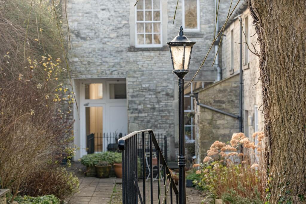 48d High Street_External-10.jpg