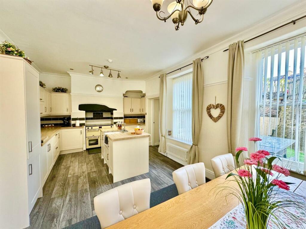 PHOTO-2024-11-17-17-19-51 (15).jpg