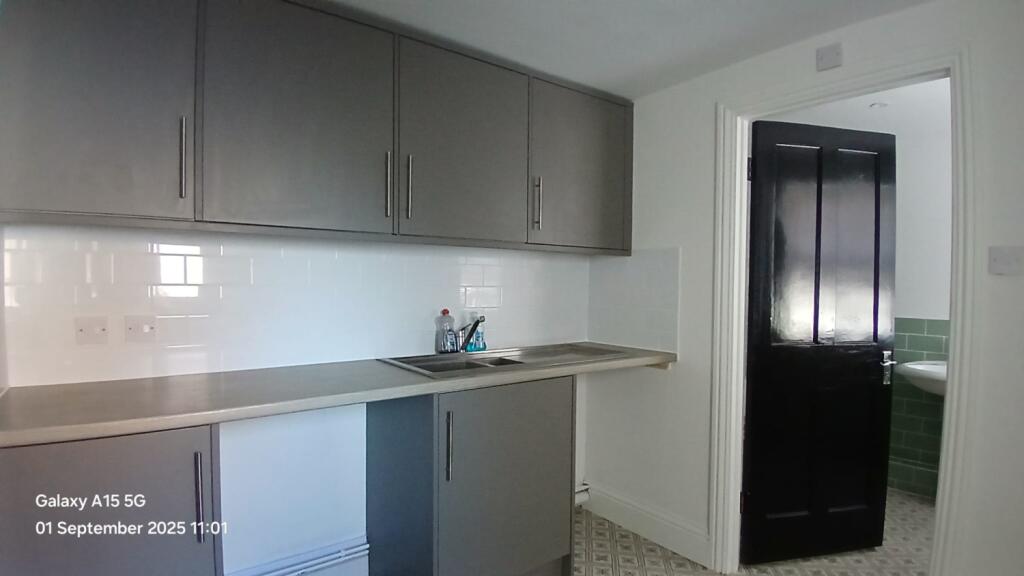 1 North Road 01.09 (11)