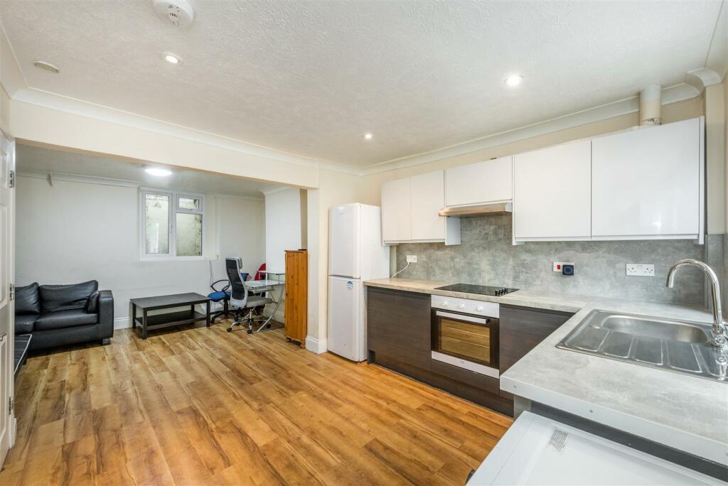 Kitchen/Living Room