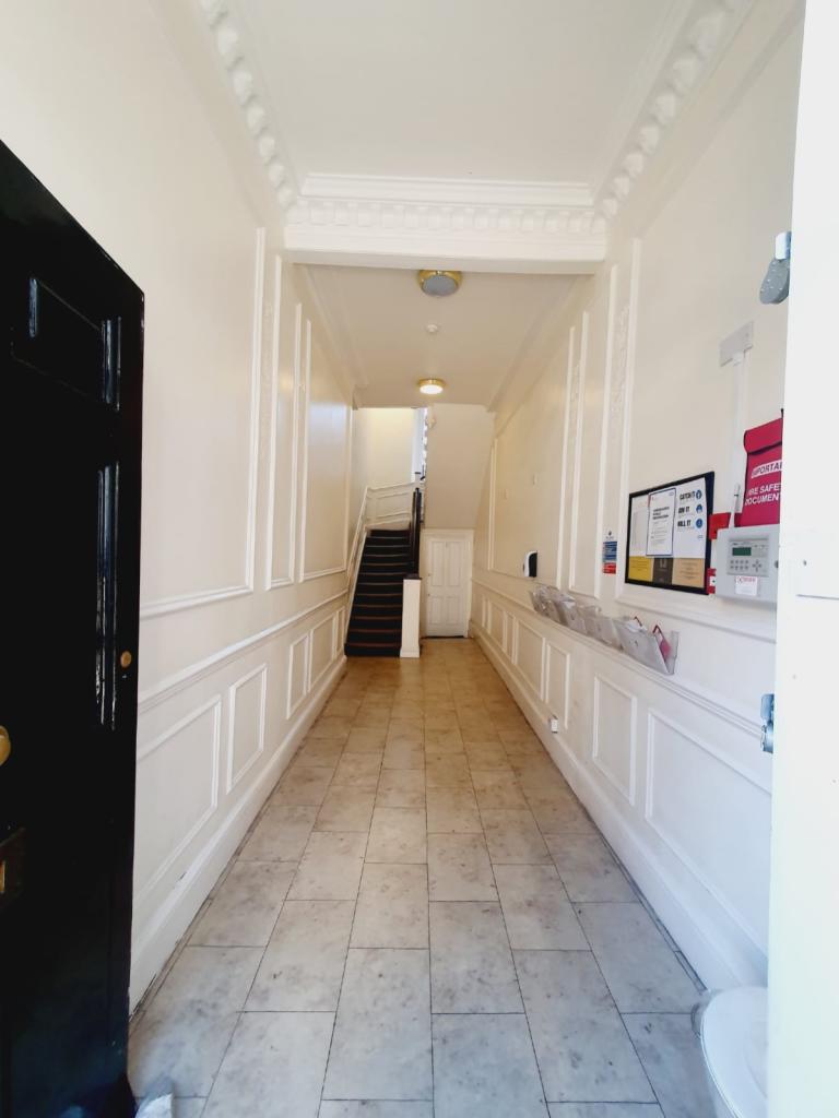 Flat 01
