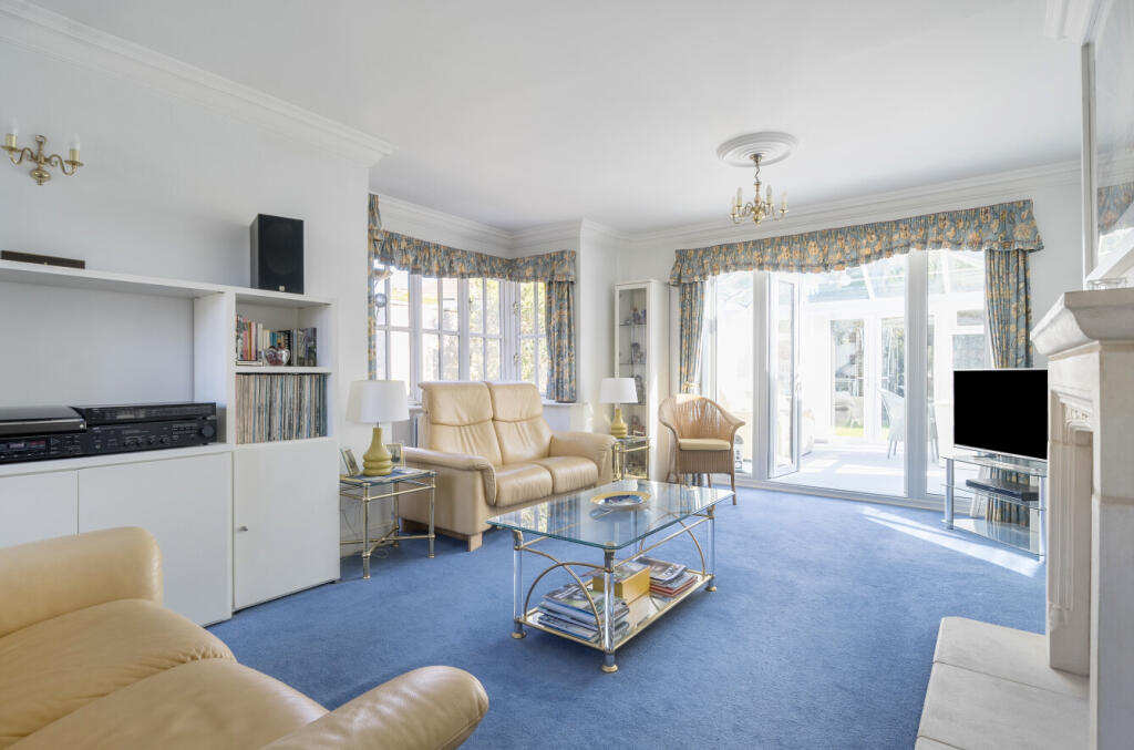 1356081-11-68d13a...