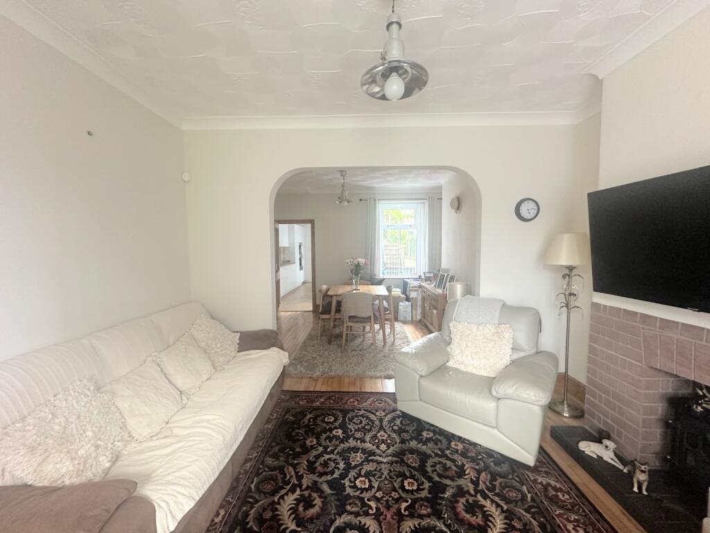 3AA64C73-CA3D-4686-87F3-2CF2D3358FD3