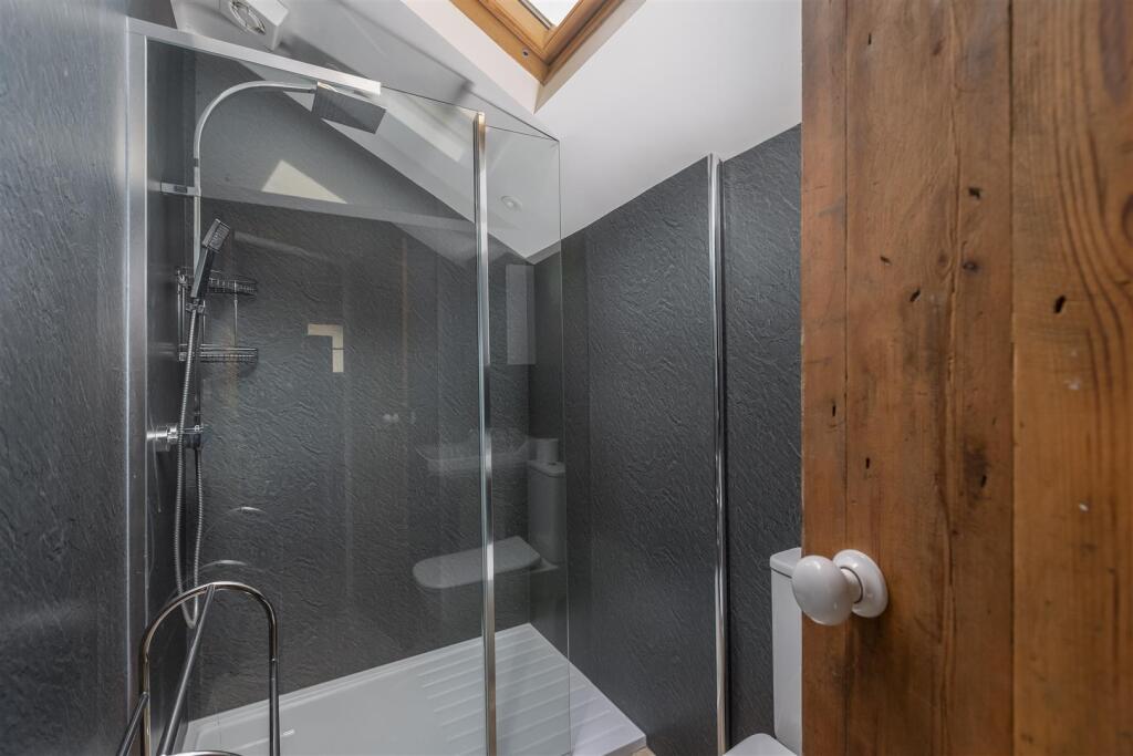 Westgate 50 Shower Room.jpg