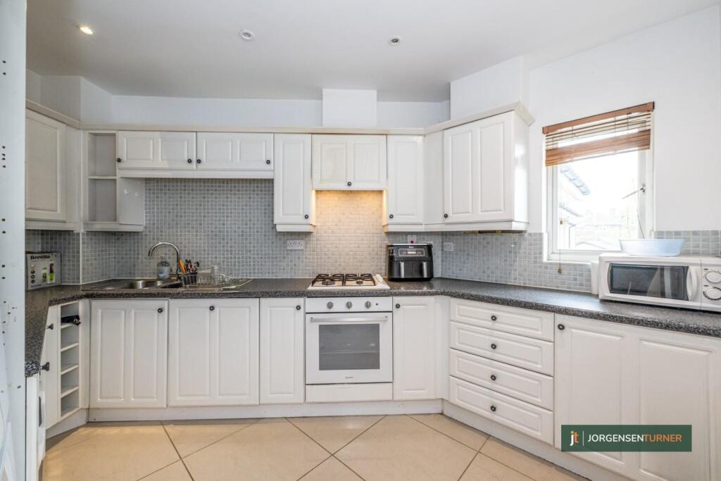 Kitchen .jpg