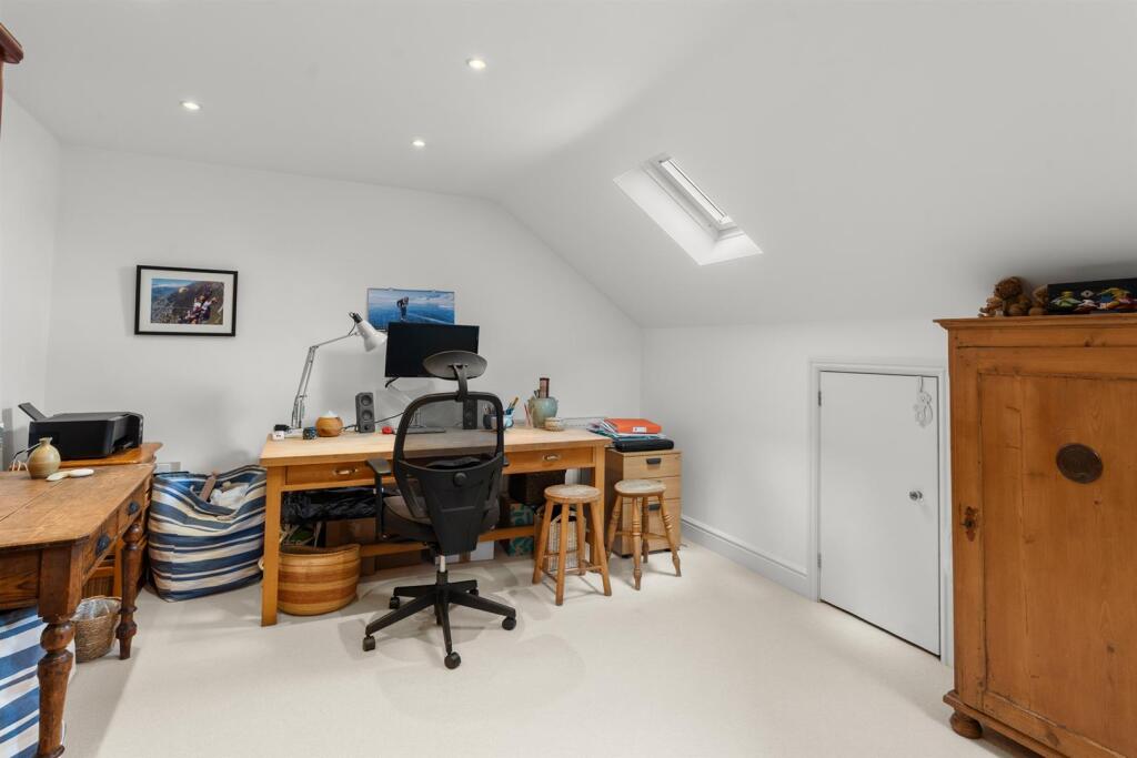 223aEarlhamRd-041.jpg