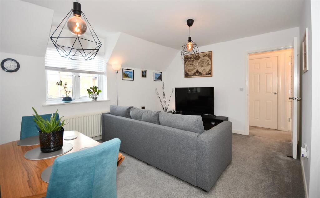 Living/dining room