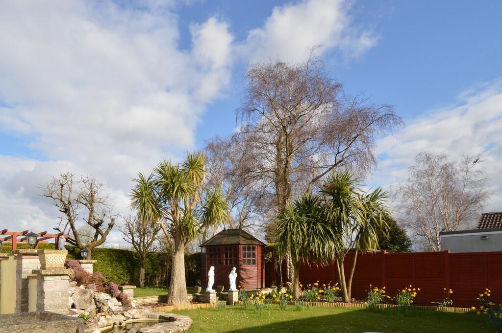 12 Rear Garden